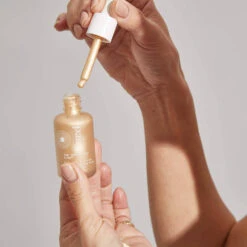 Impossible Glow Concentré Eclat Illuminateur Champagne -Cosmétiques Soldes 03 22 Encart Inspi champagne Impossible Glow Pai Skincare TINY