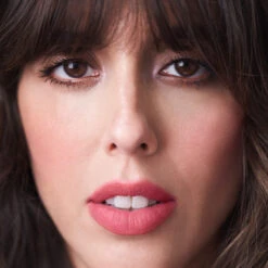 Bisou Blush Crème -Cosmétiques Soldes 1vfr bisou blush ines carre