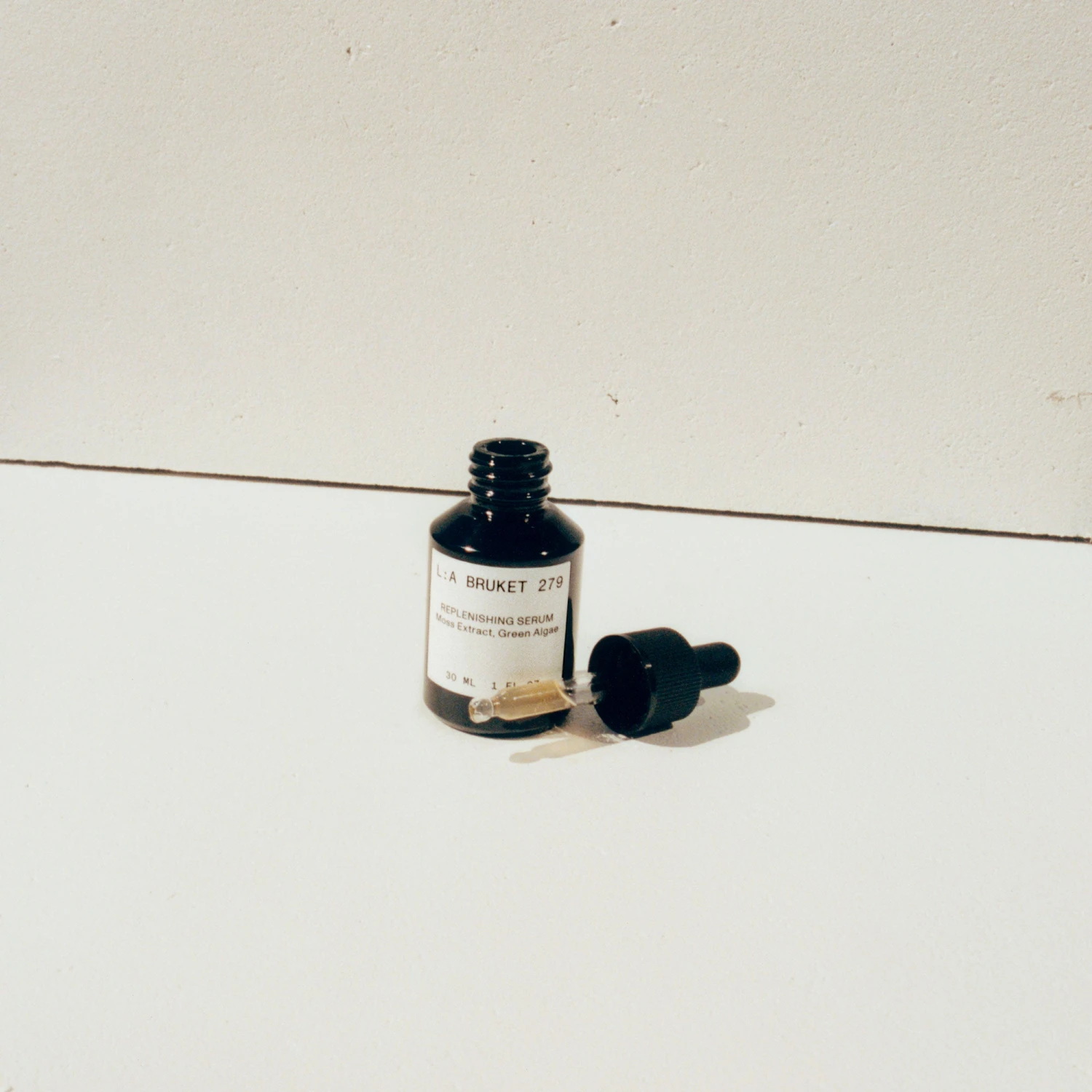 L:A Bruket Resplenishing Sérum Reconstituant 279 2 L:A Bruket Resplenishing Sérum Reconstituant 279 – Image 2