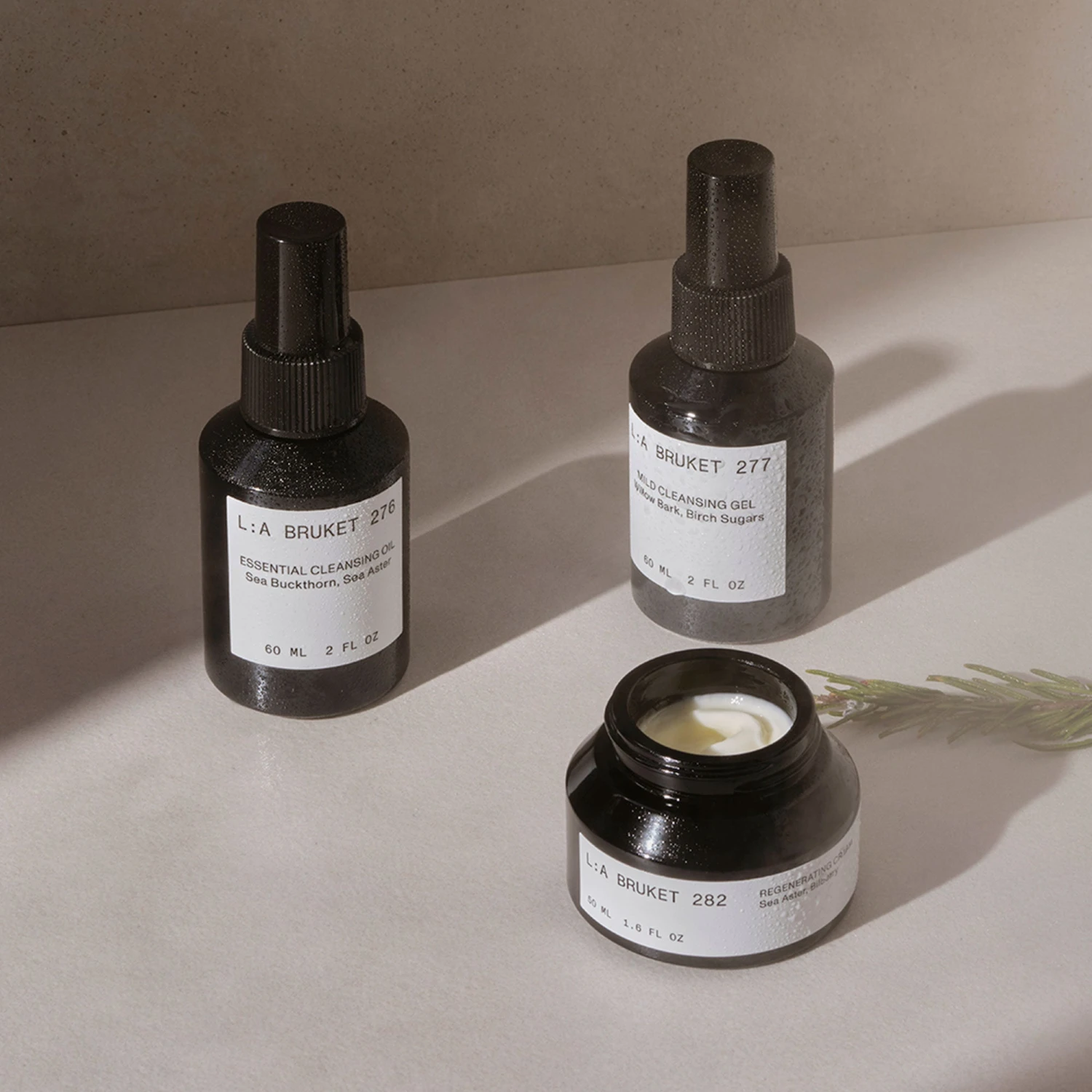 L:A Bruket Essential Cleansing Oil Huile Nettoyante 276 3 L:A Bruket Essential Cleansing Oil Huile Nettoyante 276 – Image 3